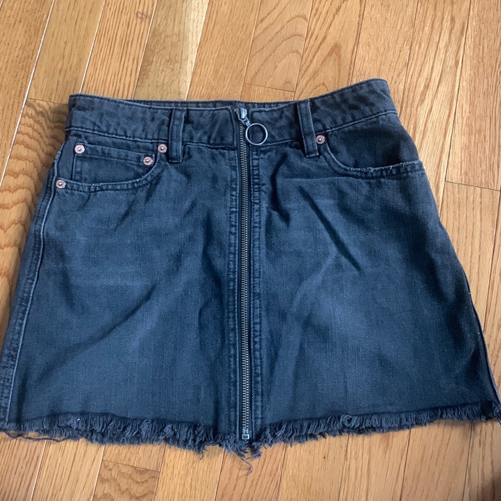 Free People Grey denim zip up mini skirt, size 25